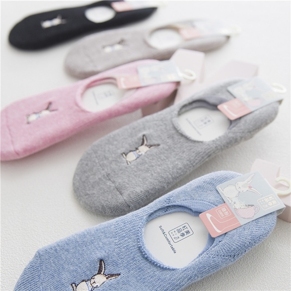 5 Pairs Women Rabbit No Show Ankle Socks - Picture 2 of 8